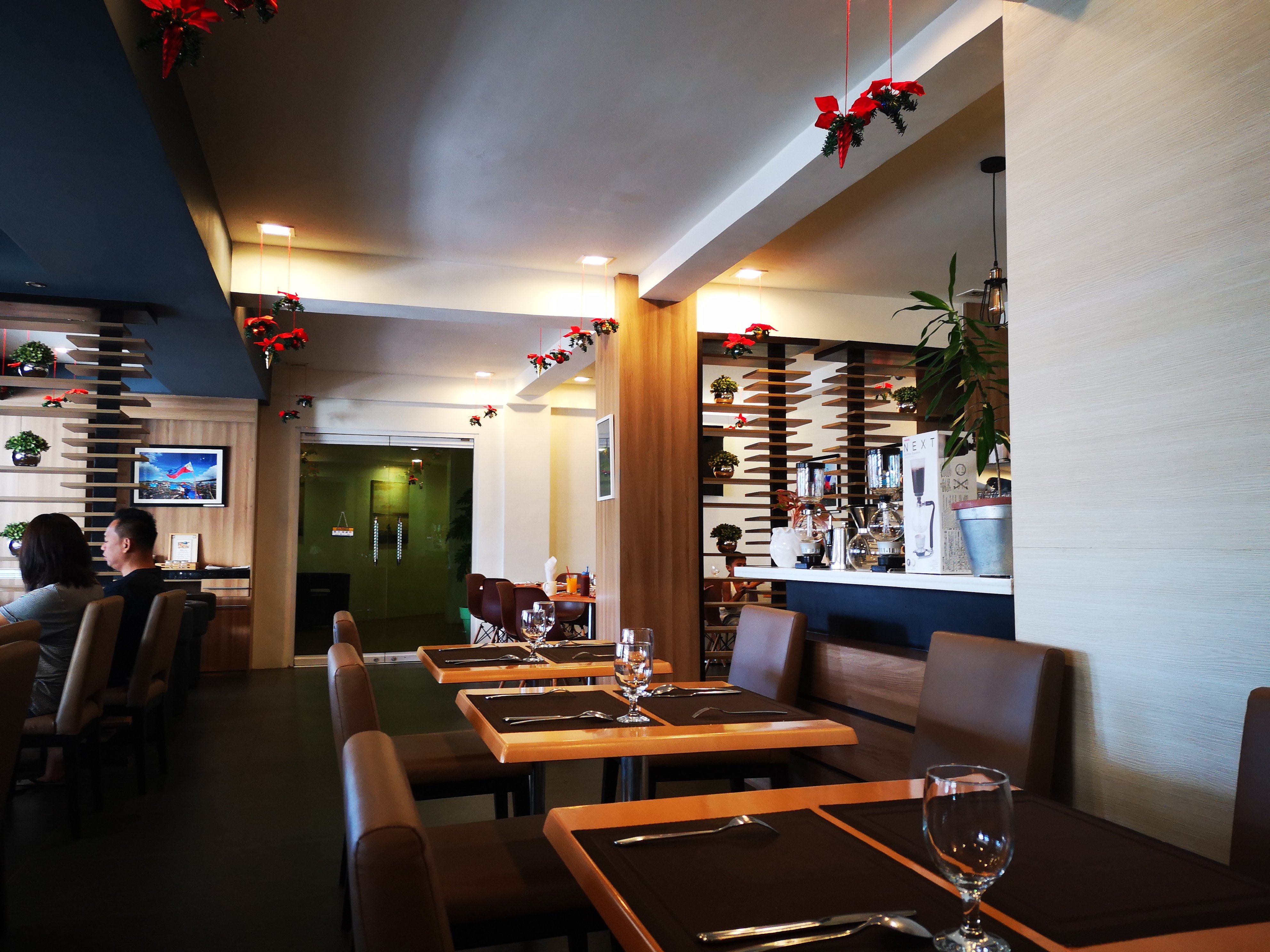 Tacloban Plaza Hotel-餐饮