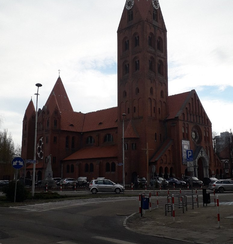 Cathedral St. Stanisław Bishop & Martyr in Ostrow Wielkopolski景点图片