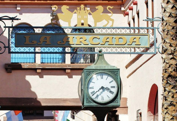 The Historic La Arcada Courtyard-圣巴巴拉必去景点
