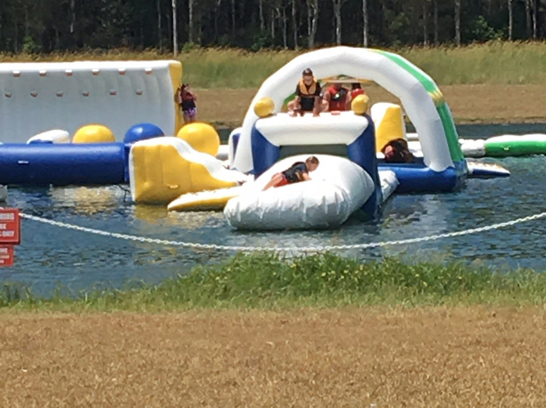 Stoney Aqua Park-Telegraph Point必去景点