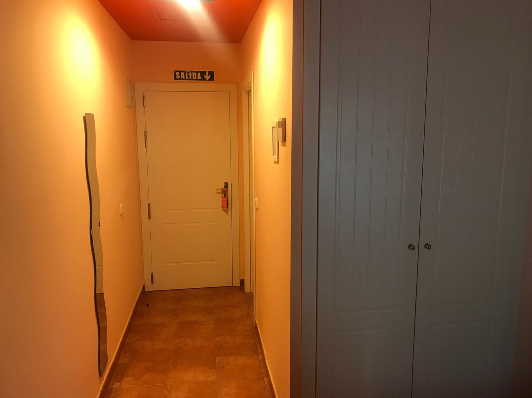 乡间小屋酒店主图