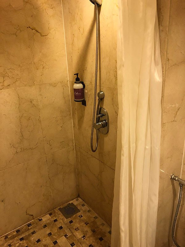 Maytower丝丽酒店及服务式住宅主图