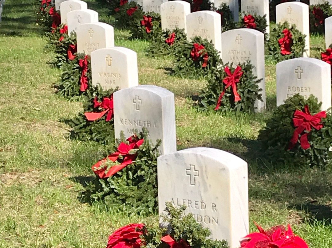 Florida National Cemetery-Bushnell必去景点