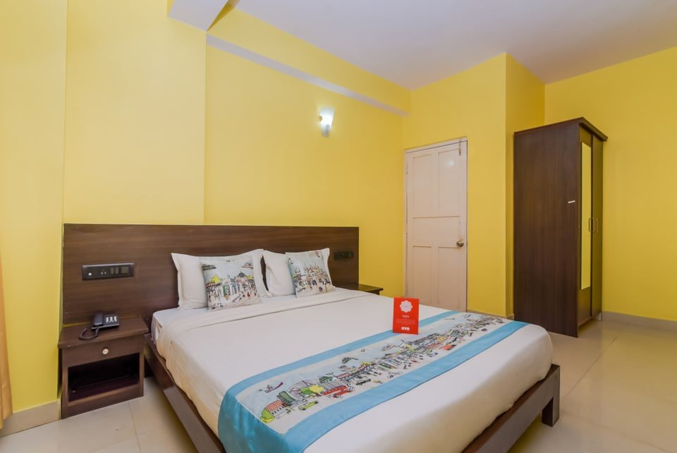 OYO Flagship Clausil Inn Near Immaculate Conception Church主图