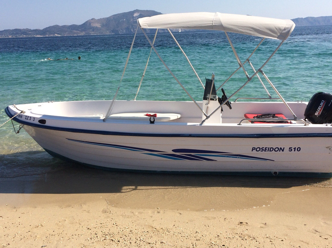 Dolphin Boat Rentals-利姆尼科利必去景点