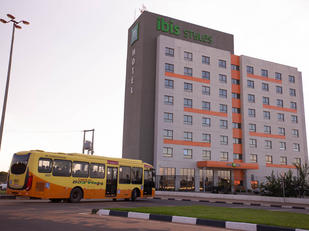 宜必思尚品博阿维斯塔岛酒店主图