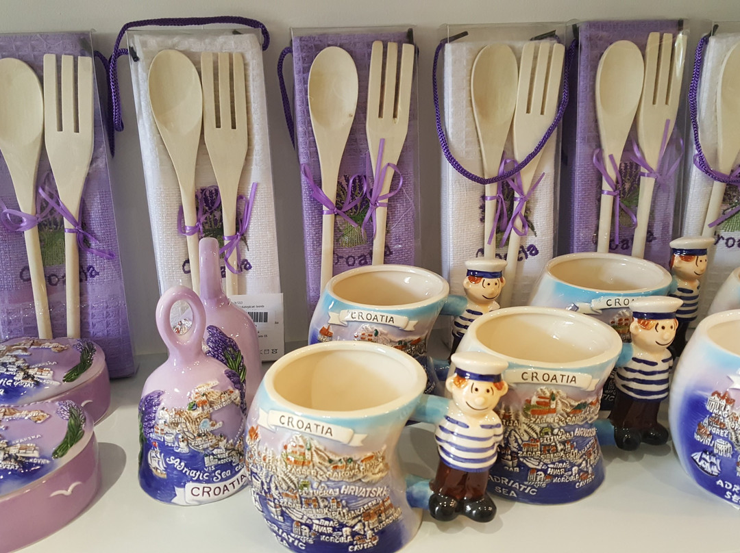 Souvenir Shop-斯顿必去景点