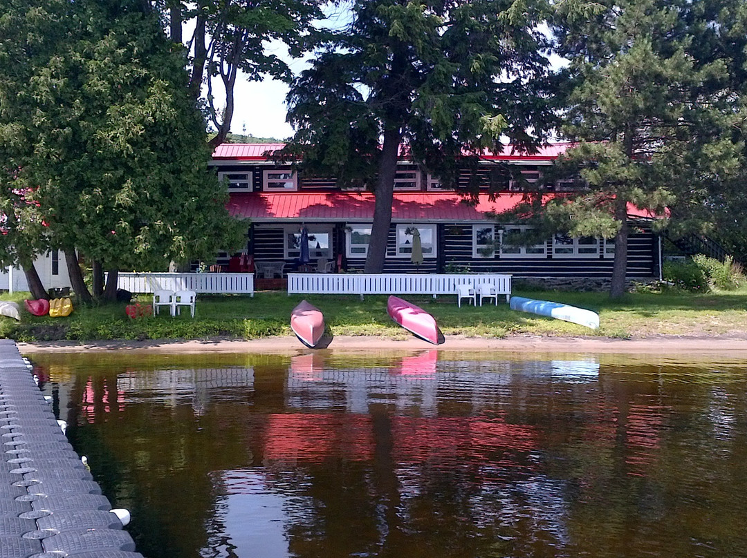 Cabins at the Domain主图