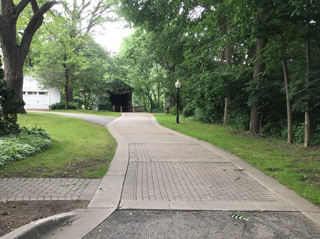 Ada Township Covered Bridge-Ada必去景点