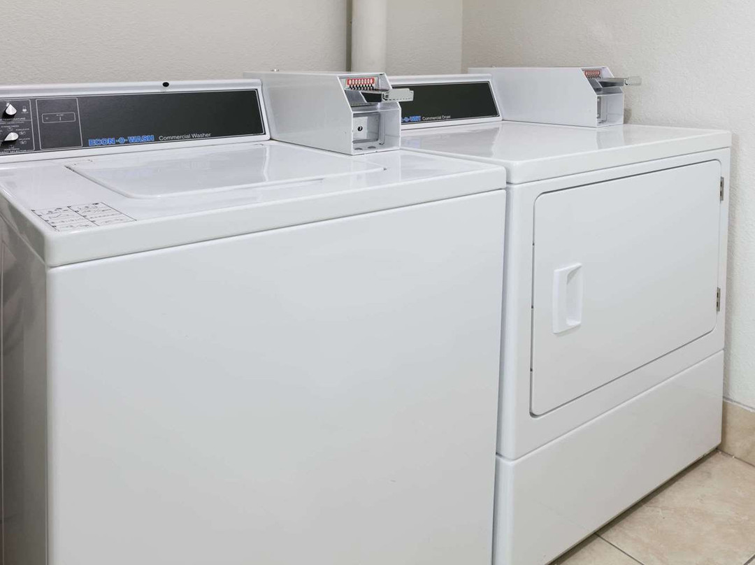 Super 8 by Wyndham Sapulpa/Tulsa Area主图