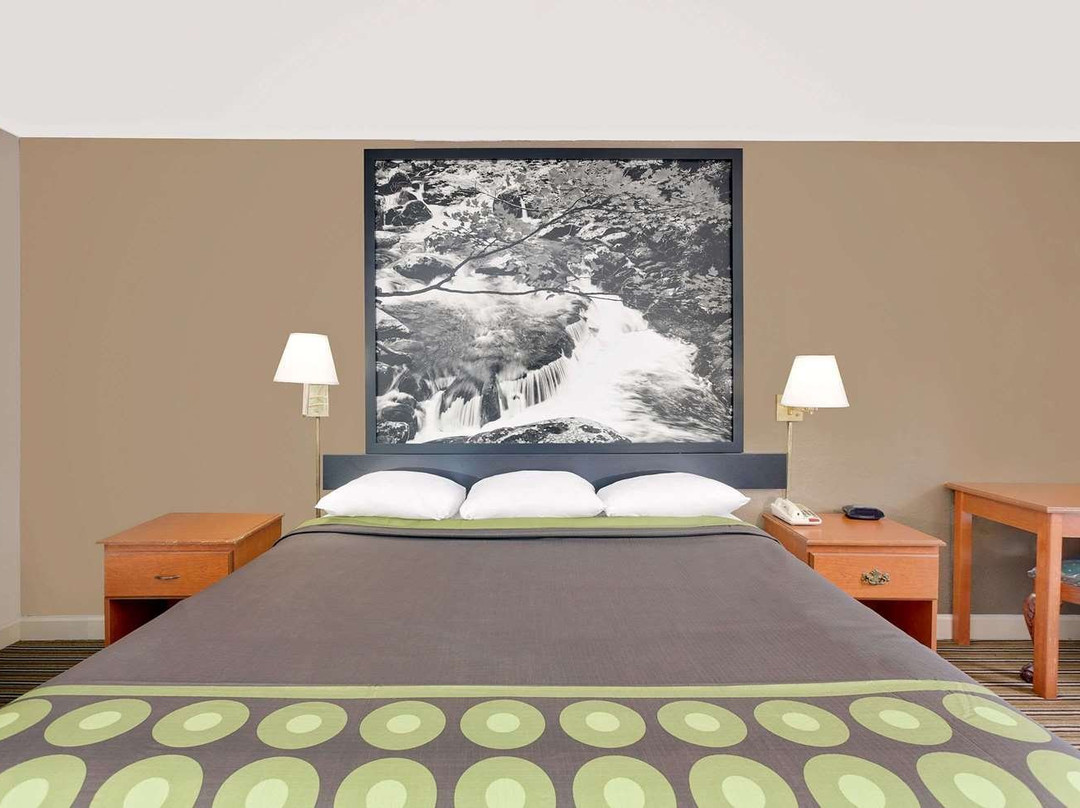 Super 8 by Wyndham Athens主图