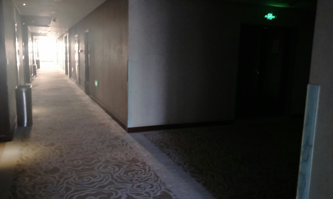 库车库车饭店五星楼主图