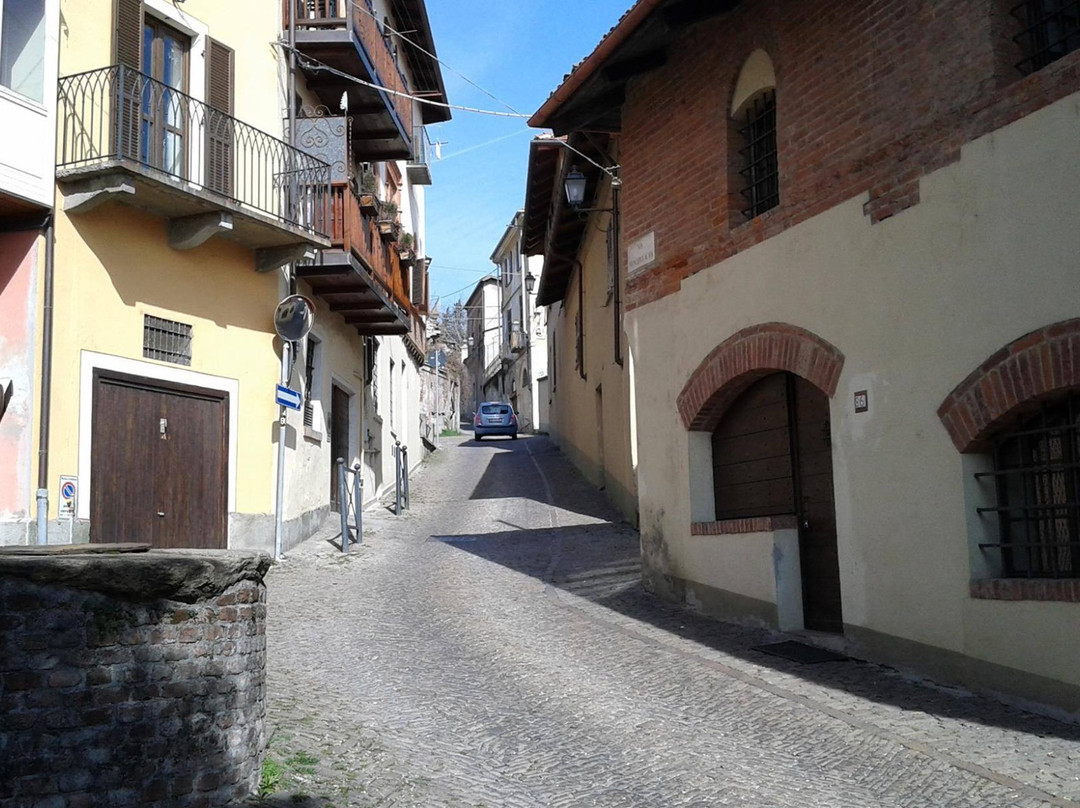 Pinerolo旅游景点-Centro Storico di Pinerolo