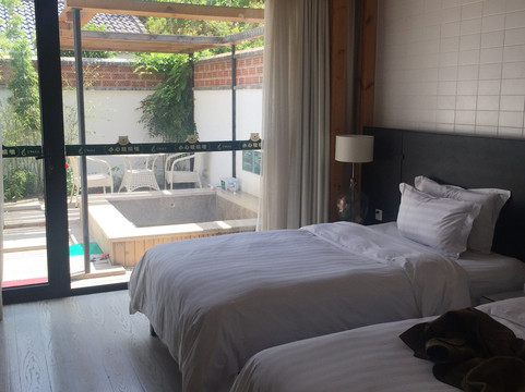 凤翔山庄酒店主图