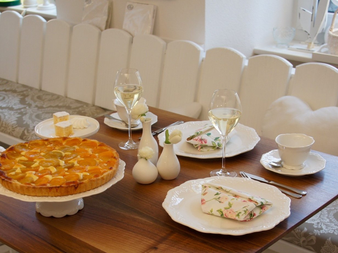 Hof餐馆和美食-Blumencafé Landgasthof Rosenstuebchen