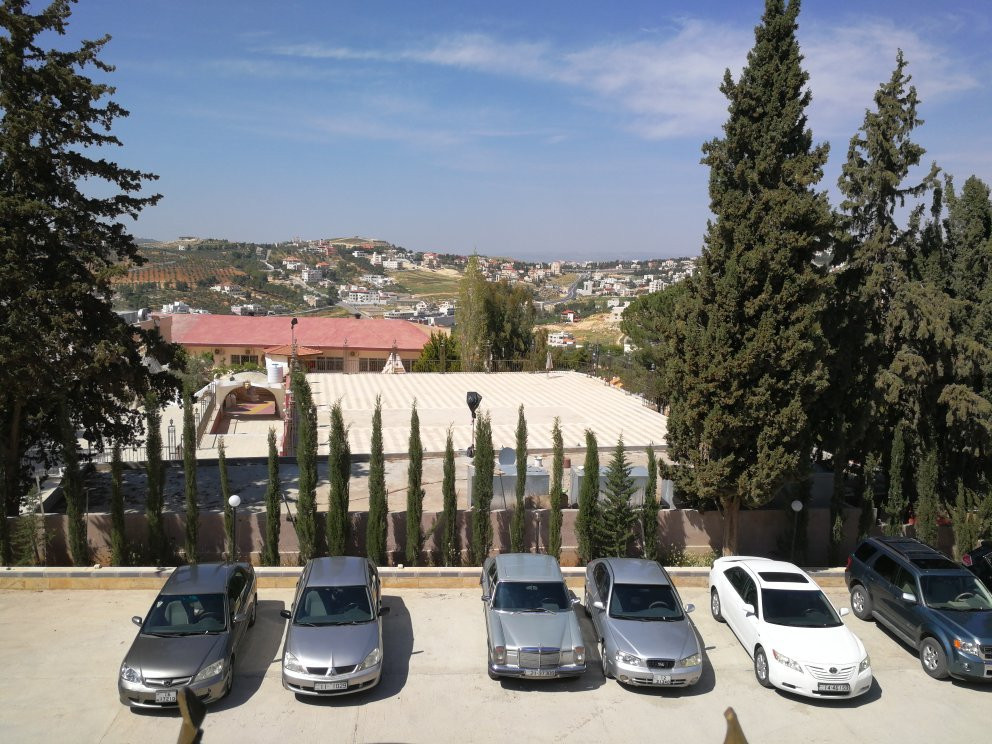 Fuheis餐馆和美食-Caspian