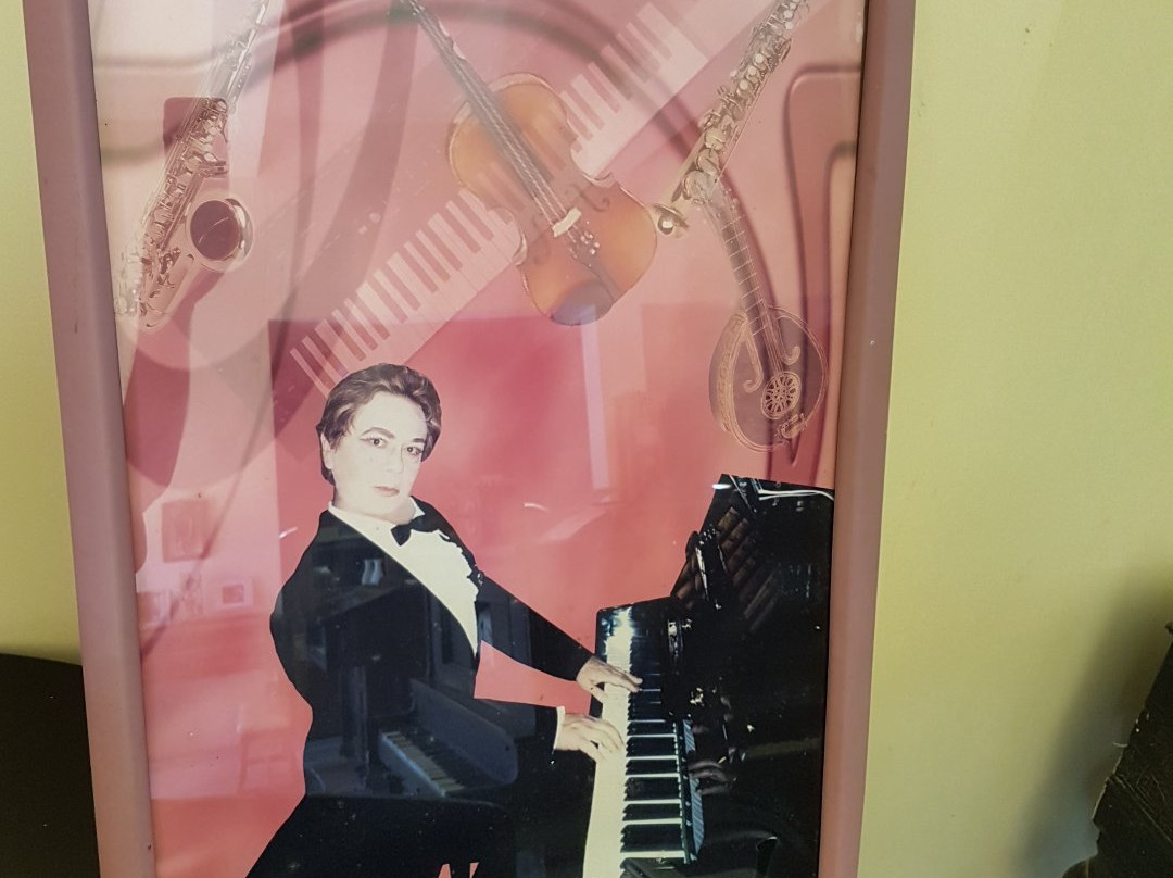 Museo de la Musica-El Triunfo必去景点