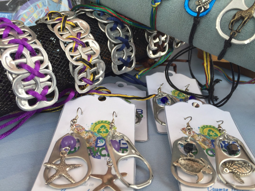 Cayman Craft Market-乔治城必去景点