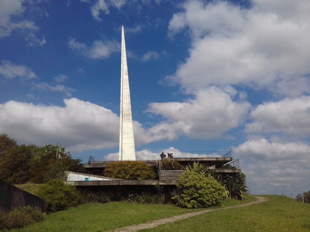 Memorial Os Bertussi-南卡希亚斯必去景点