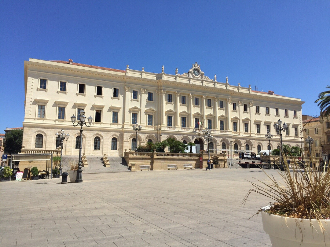 Palazzo della Provincia-萨萨里省必去景点