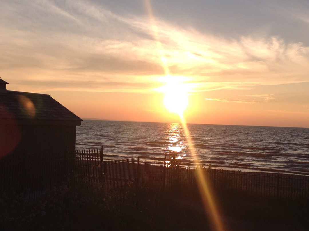 Bayfront Beach Resort主图