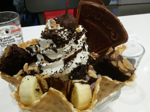 สเวนเซ่นส์主图