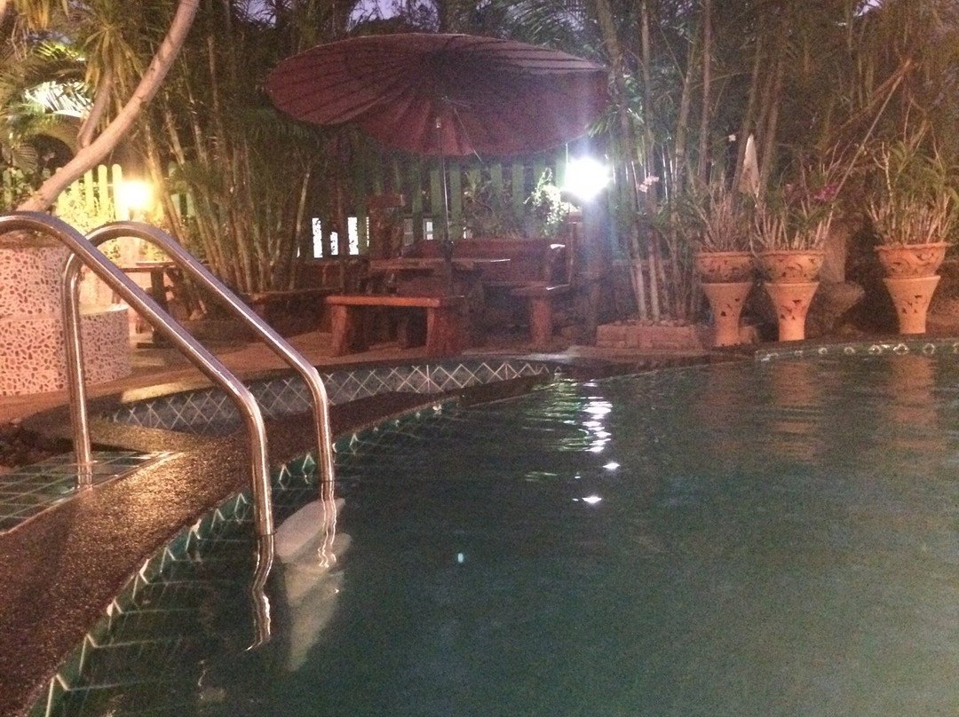 Hirun Grand Hotel主图