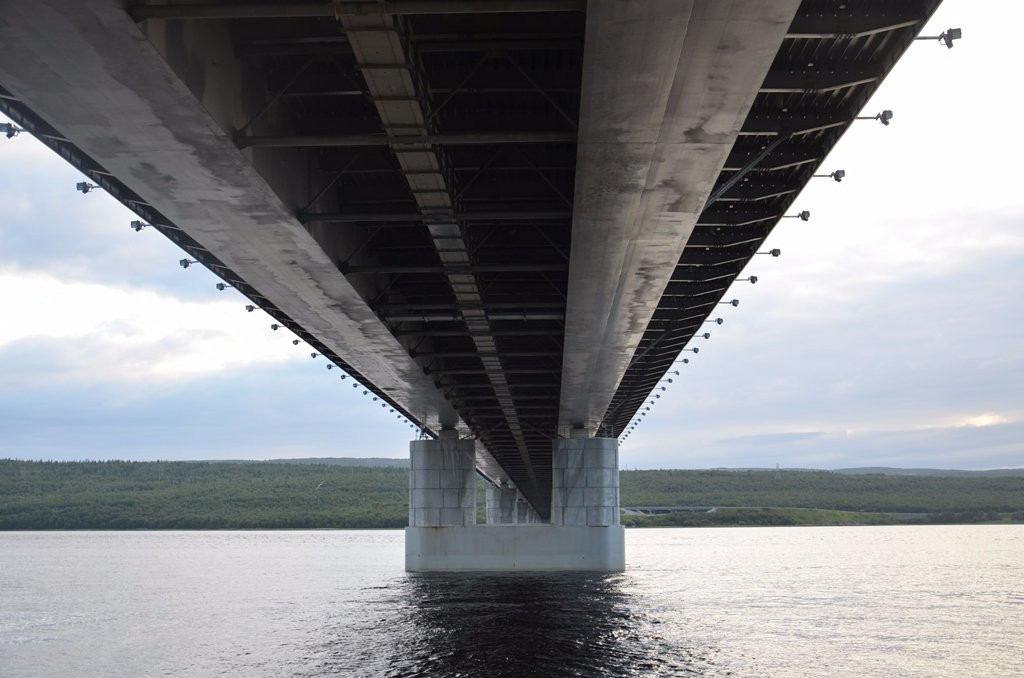Bridge Over Kola Bay景点图片