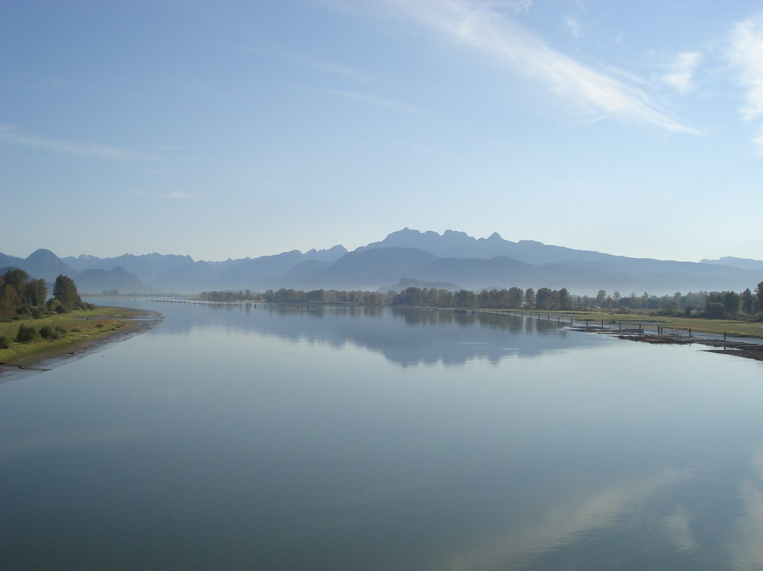 Pitt River Bridge-高贵林港必去景点