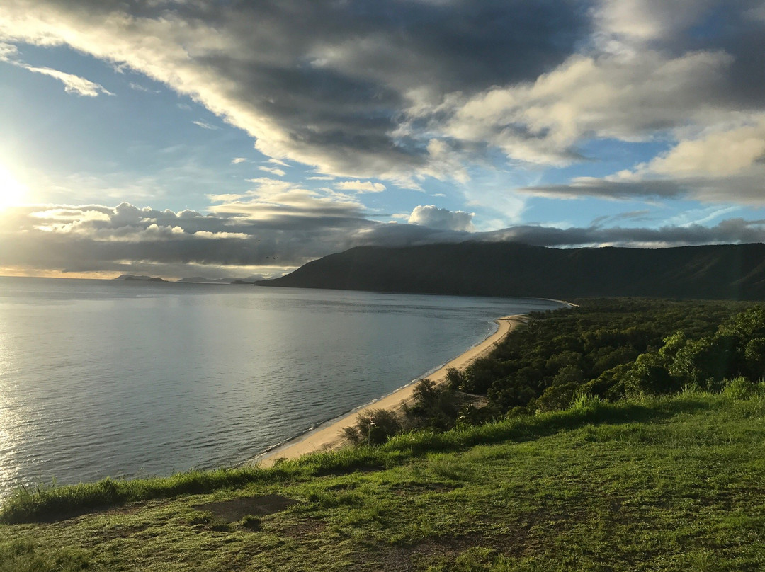 Cairns 4WD Tours景点图片