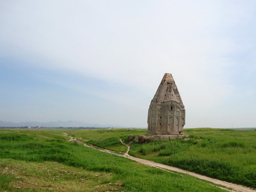 Old Hindu Temple Mandar-Mirpur必去景点