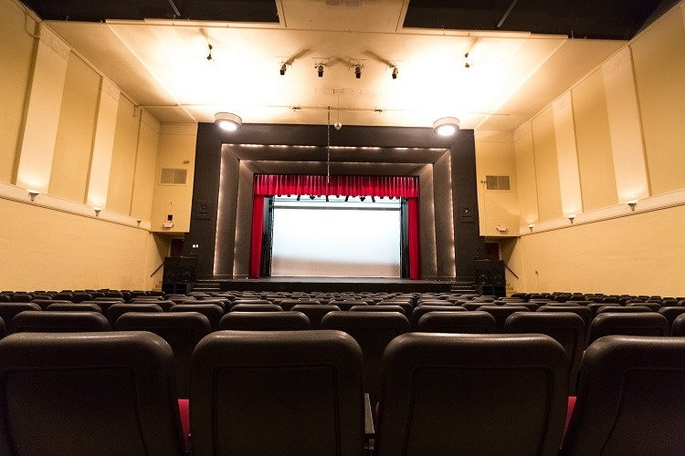 Charles Bailey Theatre景点图片