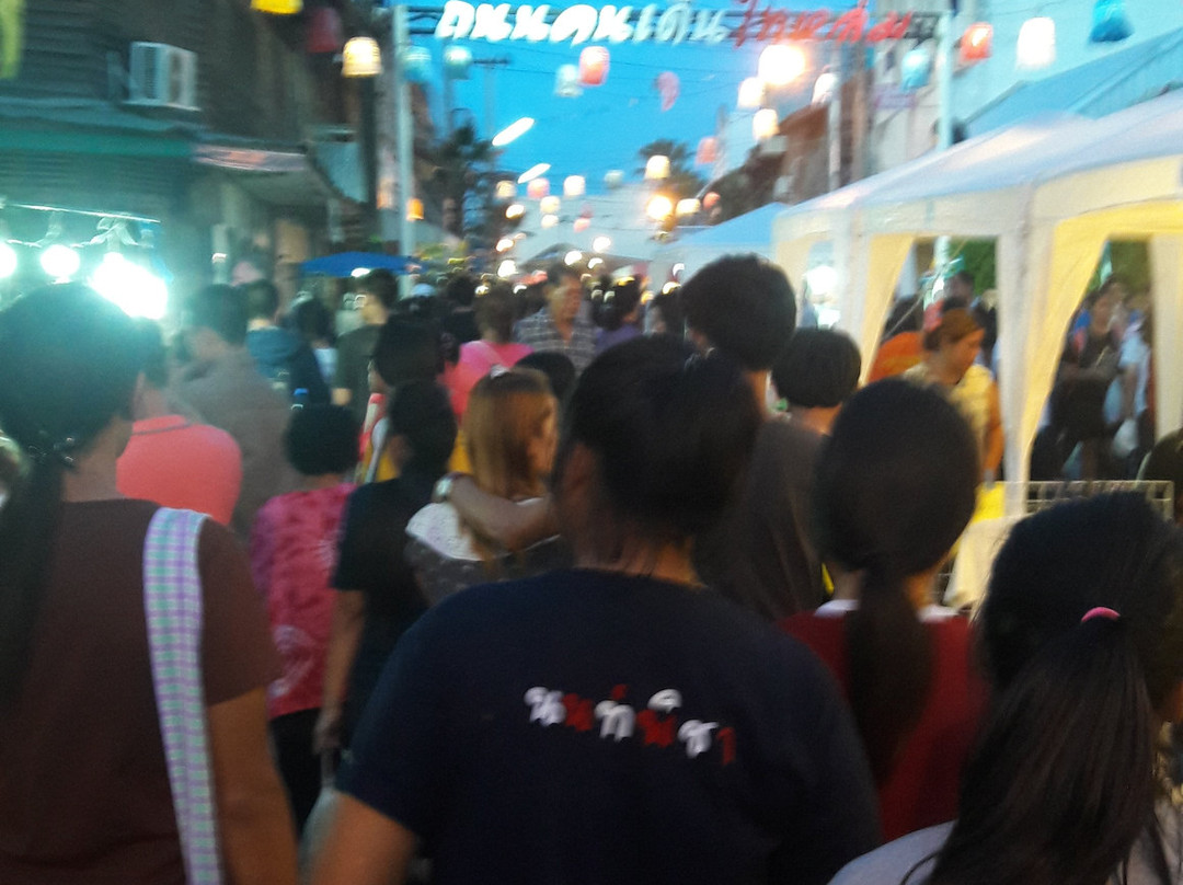 ThaiLom (Lomsak) Walking Street景点图片