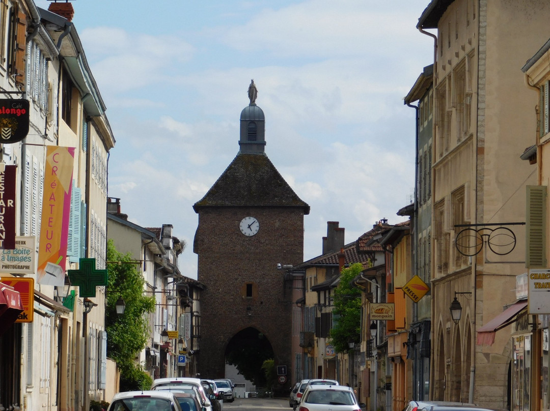 Église Notre-Dame de Pont-de-Veyle-Pont-de-Veyle必去景点