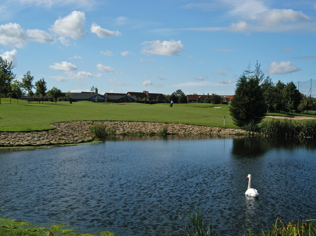 Brickhampton Court Golf Complex景点图片