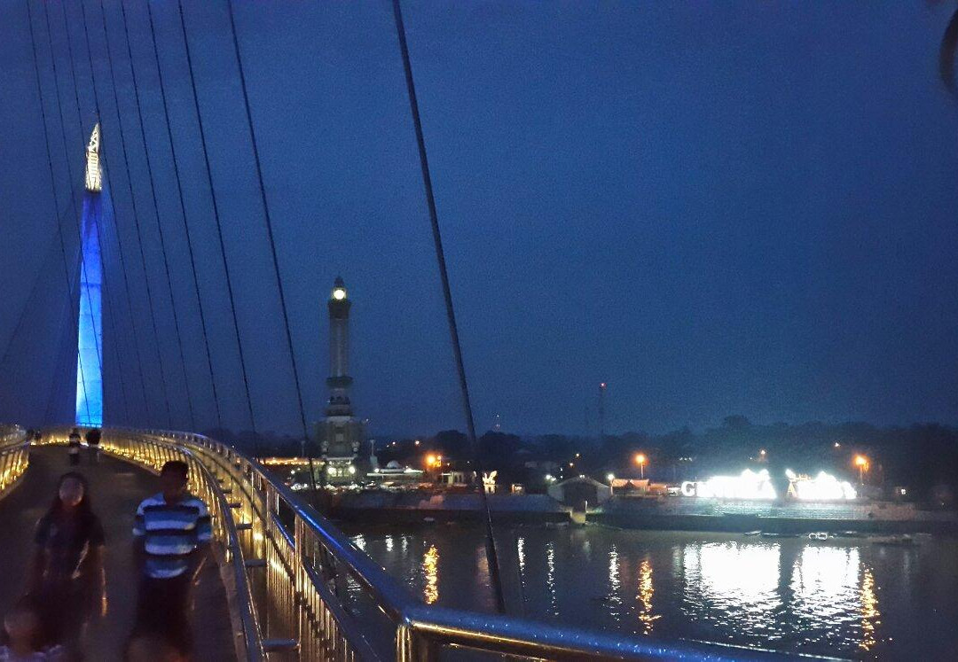 Gentala Arasy Pedestrian Bridge-占碑必去景点