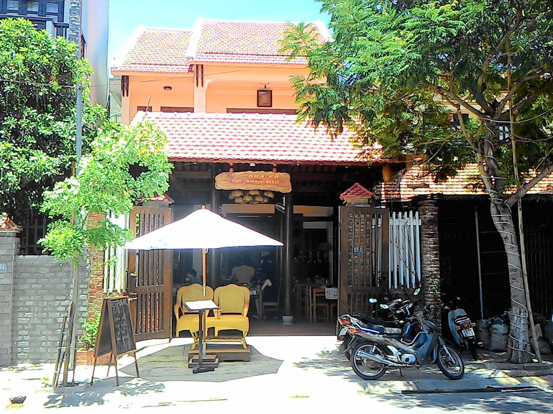 Wooden House Cafe & Restaurant