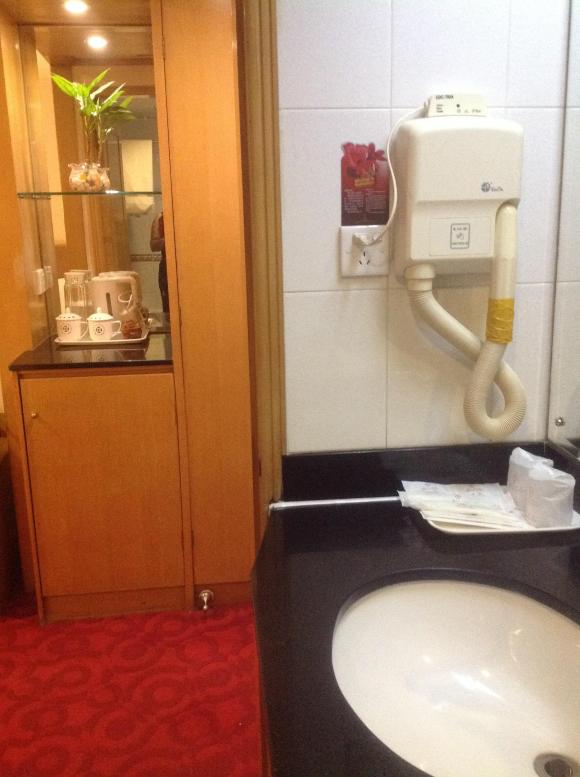 广州新亚大酒店（上下九步行街南方大厦店）-浴室