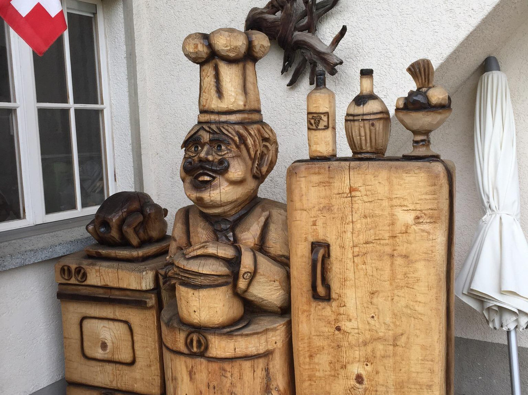 Trummer Woodcarving-阿德尔博登必去景点
