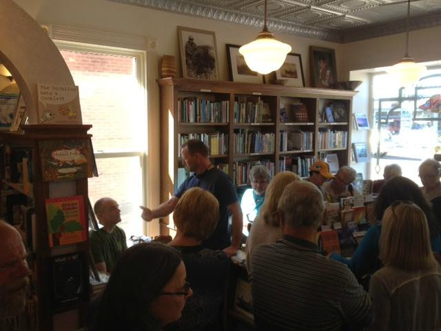 Apostle Islands Booksellers景点图片