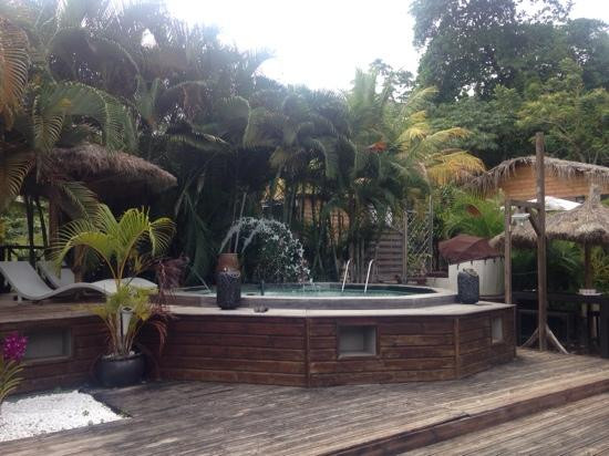 Eden Paradise-Le Francois必去景点