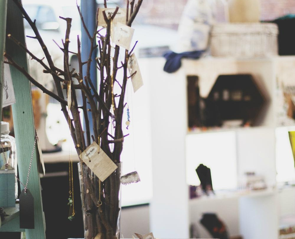 Under The Oak, handmade gallery and gifts景点图片
