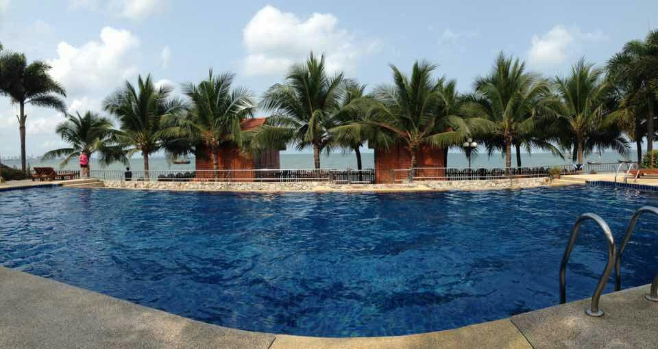 瑟琳尼莎酒店主图