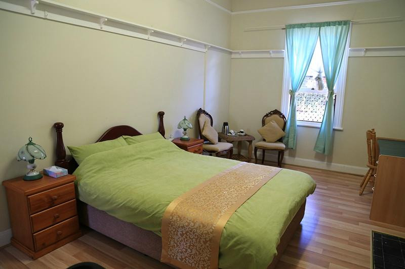 Pure Land Guest House