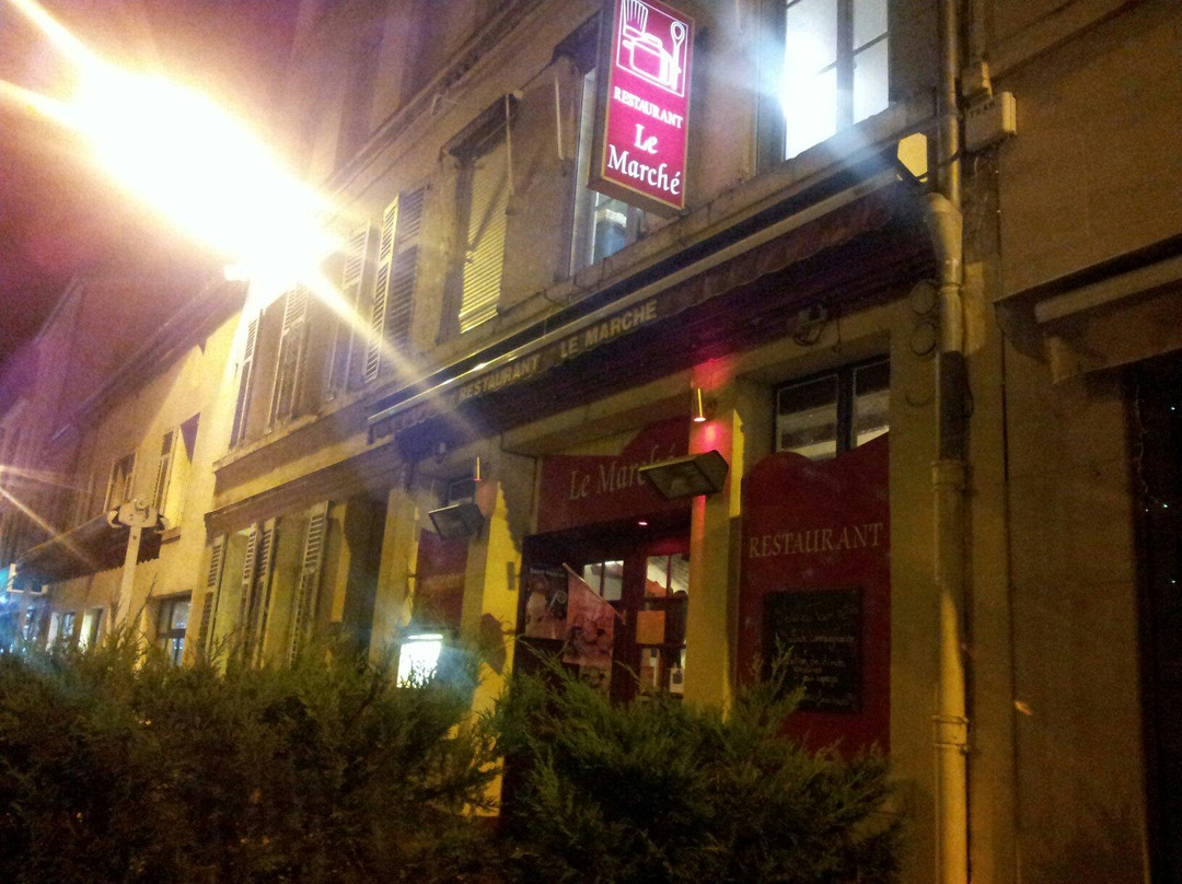 Bar-le-Duc餐馆和美食-Le Marche