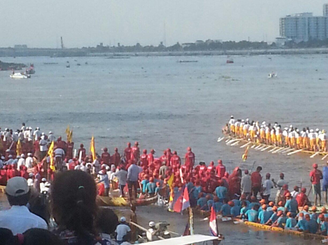西索瓦码头-金边必去景点
