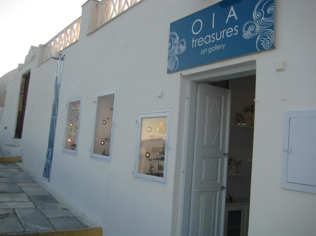 Oia Treasures Art Gallery景点图片