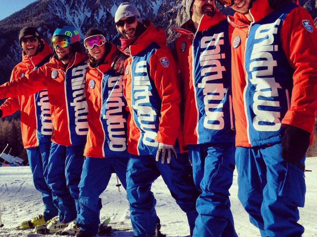 04 Ski & Snowboard School-巴多内基亚必去景点