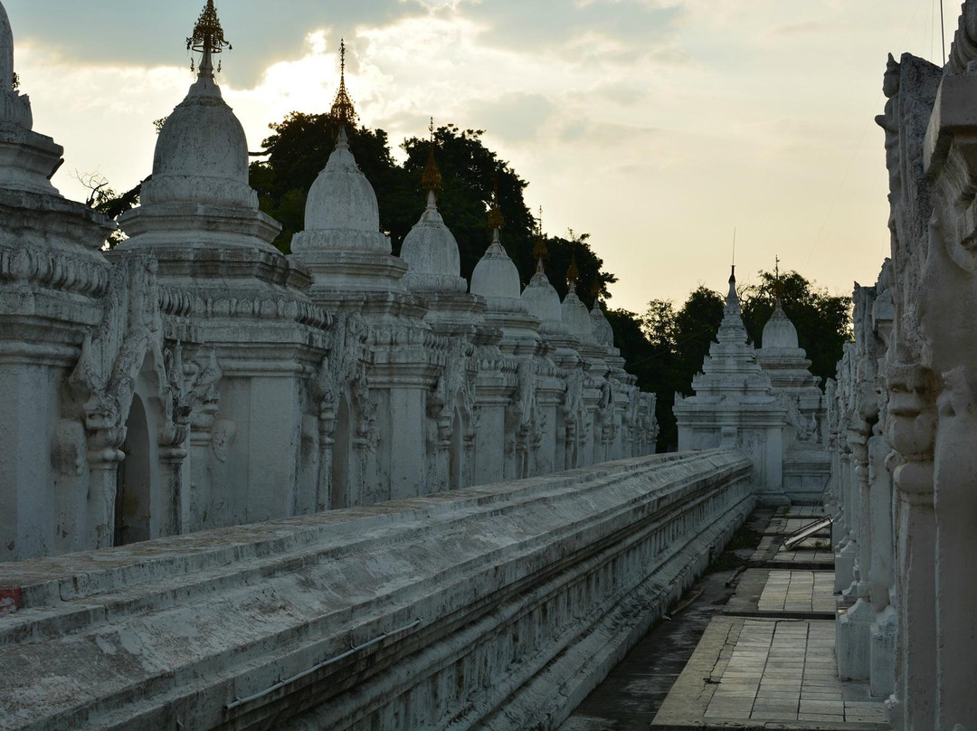库克多佛塔&世界最大石刻经书-曼德勒必去景点