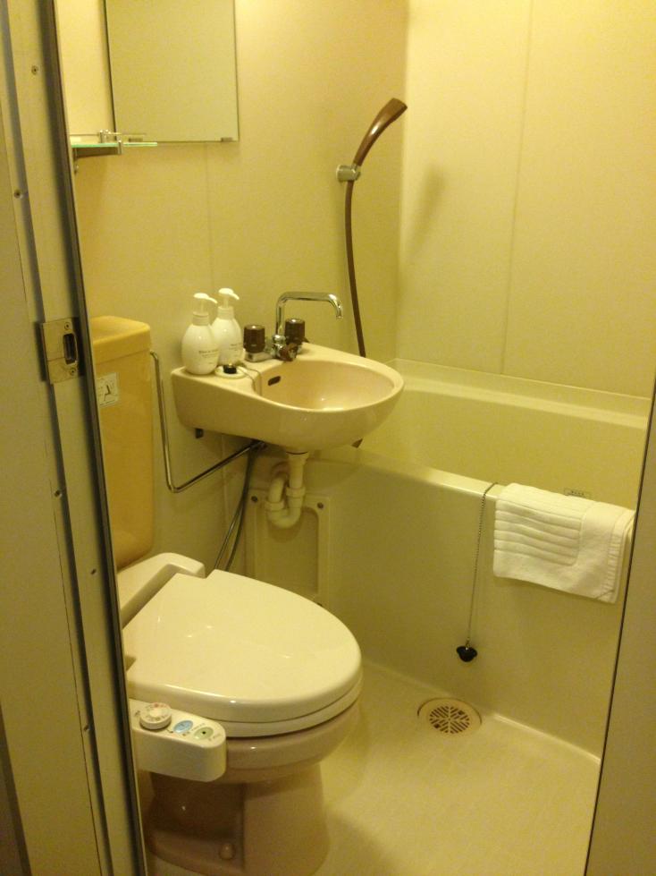 日立山酒店-客卧